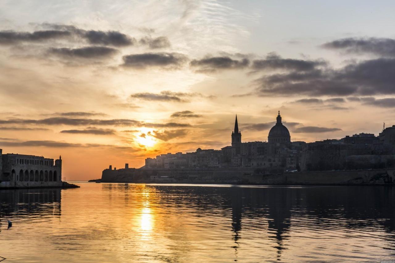 סליאמה Deluxe Apartment With Valletta And Harbour Views מראה חיצוני תמונה